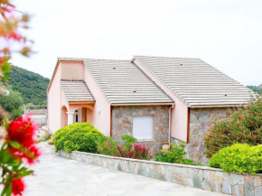 Welcoming villas with swimming pool near Saint-Florent on Cap Corse